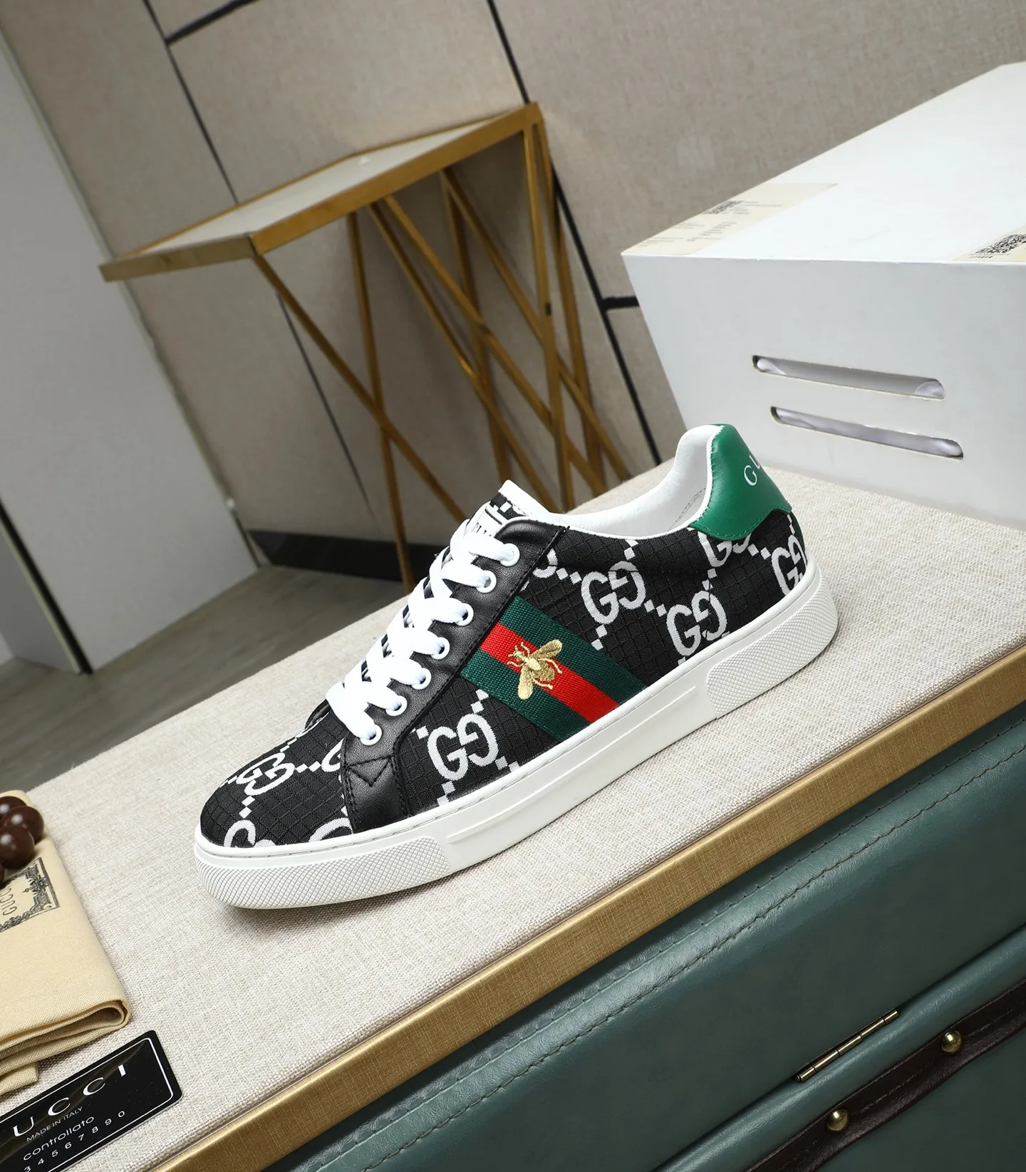 Men's shoes💰420 GUCCI🔍🔍latest spring style On sale at the same time at the counter, original calfskin imported from Italy, genuine leather lining, (high-end, luxury, and class) exquisite workmanship, soles: original soles specially provided by the original factory, ⚠Exclusive double-layer movable molded soles are super comfortable⚠, real photos🎬The real ones are better🔍🔍"High quality·Follow the order" code number 38-44